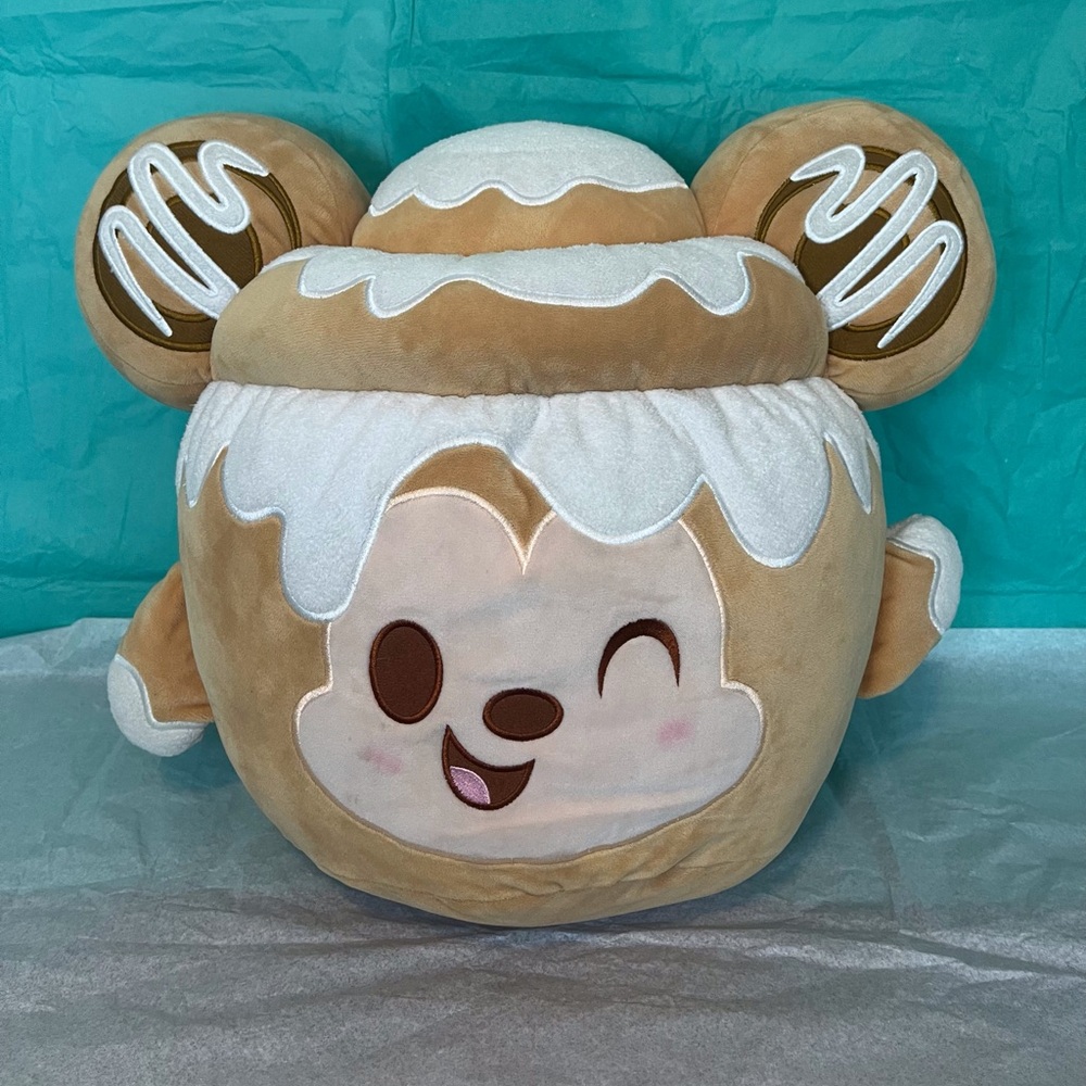 Disney Cinnamon Swirl Bun 14” Plush